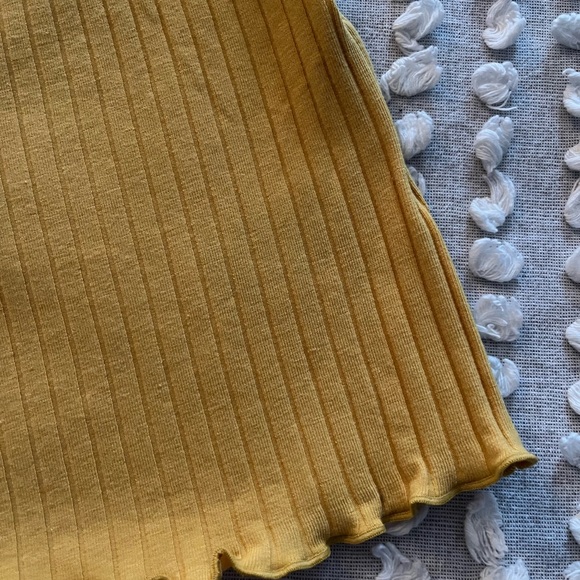 Old navy tank - Picture 2 of 3